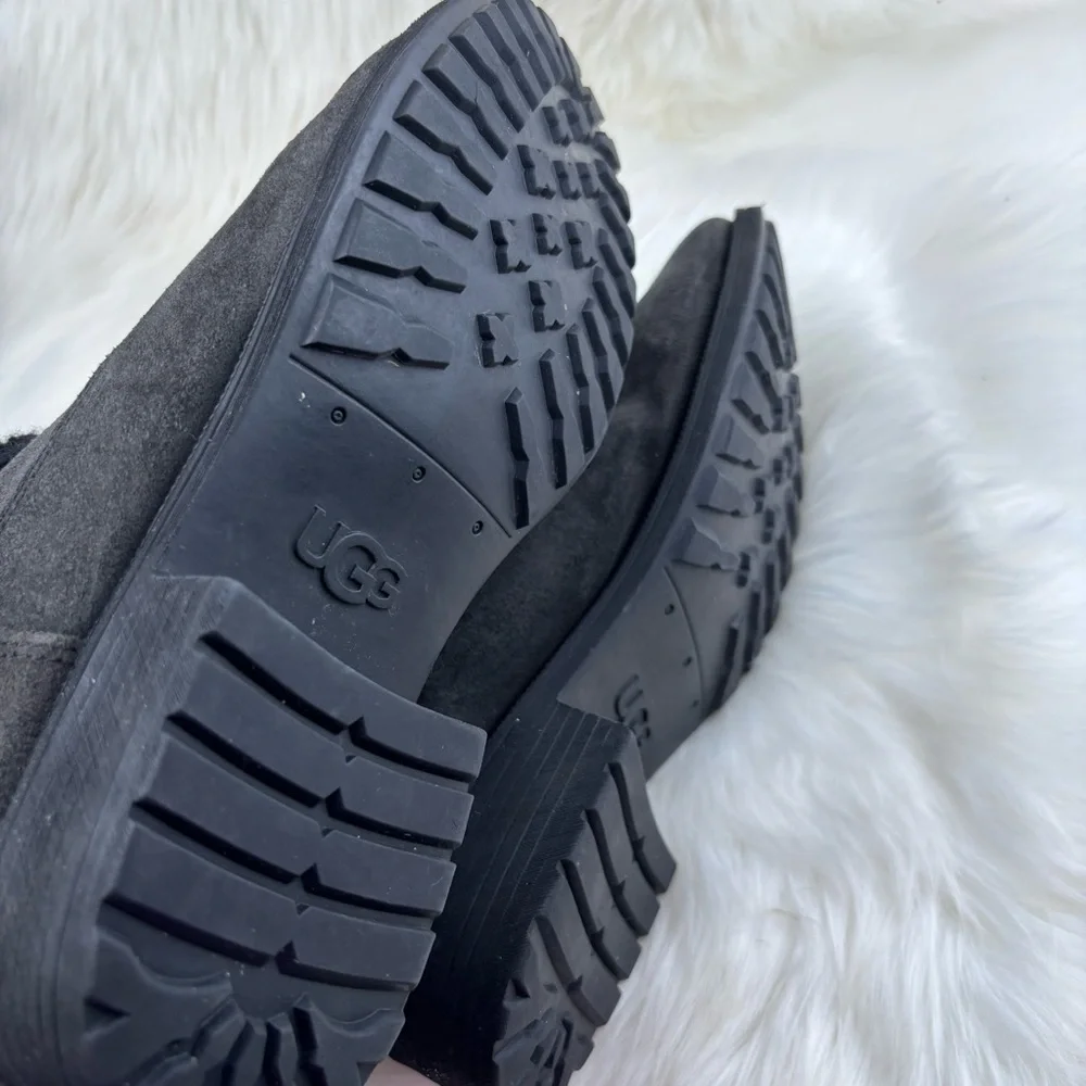 UGG Blayre Black Leather Suede Winter Boots size 12 Woman’s